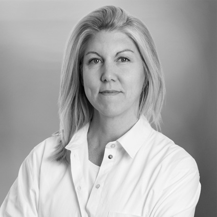 Emma Ekdahl, Affärschef